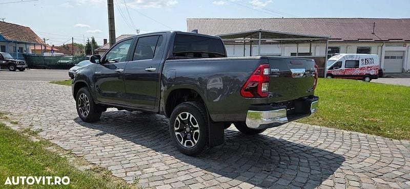 Nouă Toyota HiLux Executive 204 CP (150 kW) 2025 Culoaregri Pickup