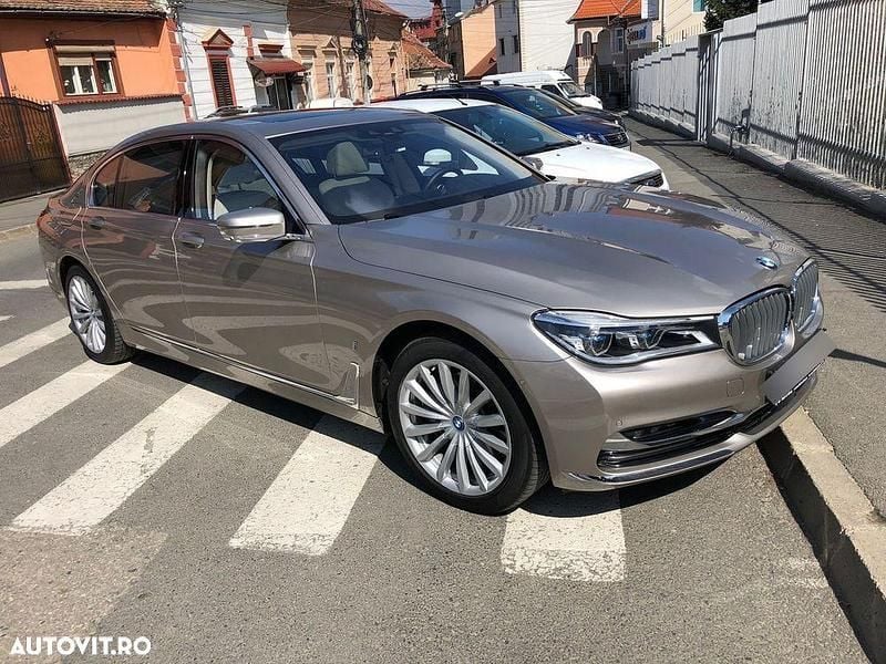 Second-hand BMW 740L Comfort Edition 326 CP (239 kW) 2016 Culoarealte culori Berlinǎ
