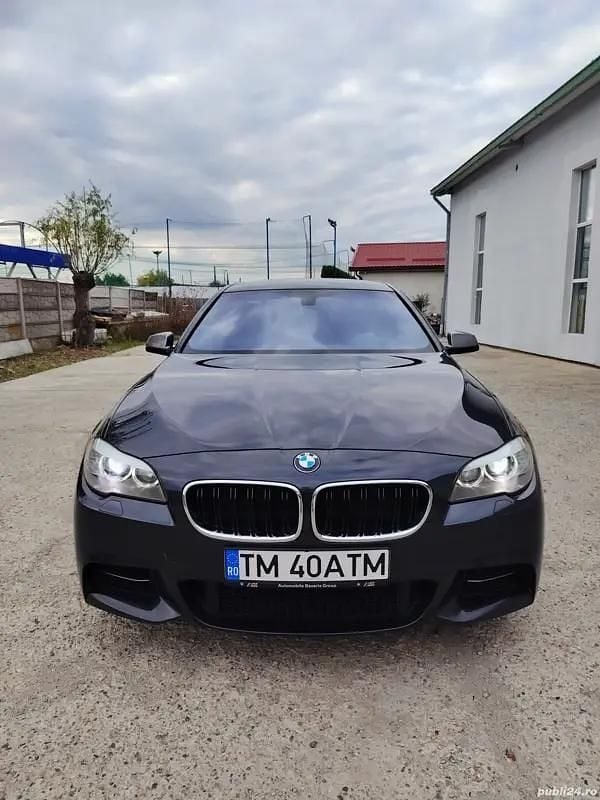 Utilizat 2013 BMW M550 Berlinǎ | 15.900 EUR (Preț bun) - Imagine 1/4