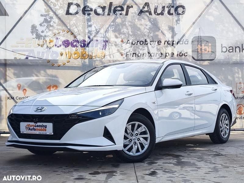 Second-hand Hyundai Elantra Comfort 123 CP (90 kW) 2021 Culoarealb Berlinǎ