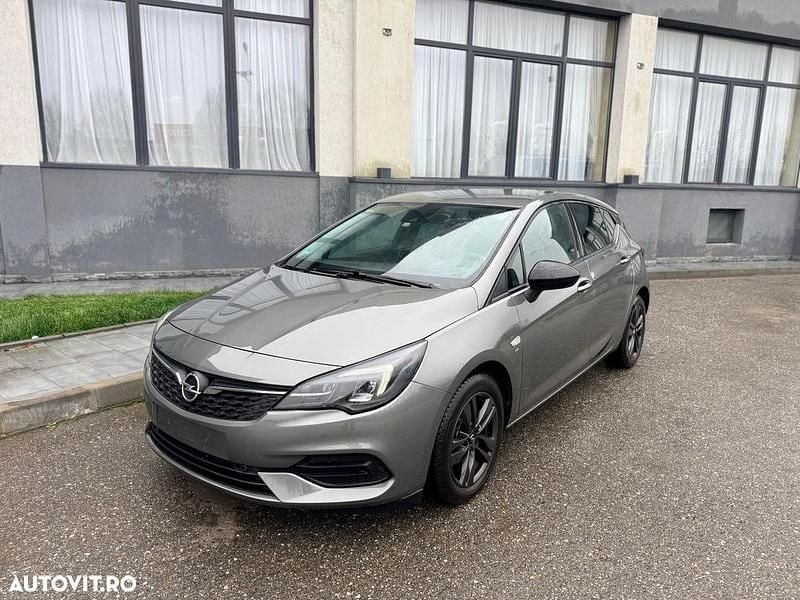 Second-hand Opel Astra Design & Tech 122 CP (89 kW) 2020 Culoaregri Hatchback