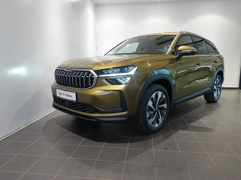 Maro deschis metalic Nouă 2025 Skoda Kodiaq Selection SUV | 43.900 EUR (Super Preț) - Imagine 1/4