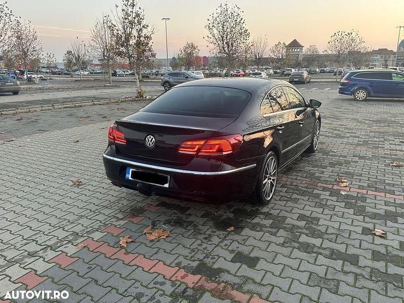 Second-hand VW Passat 170 CP (125 kW) 2012 Culoarenegru Berlinǎ