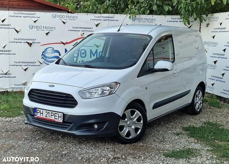 Culoarealb Utilizat 2017 Ford Transit Trend Monovolum | 6.890 EUR (Preț OK) - Imagine 1/4