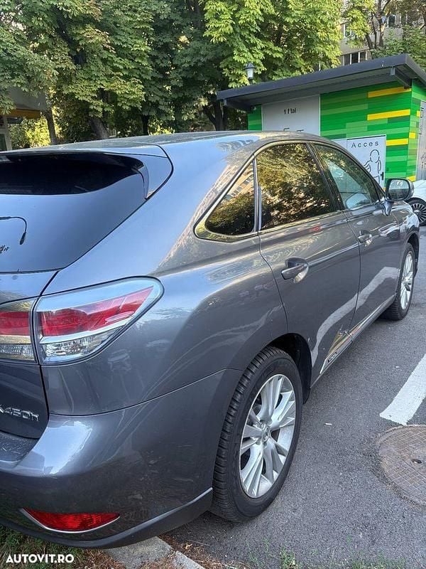 Culoaregri Utilizat 2013 Lexus RX450h SUV | 21.500 EUR - Imagine 1/4