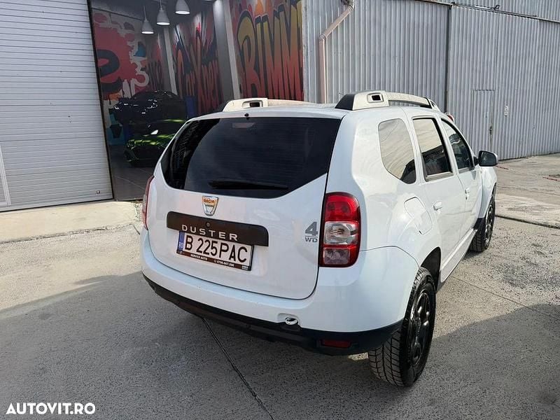 Second-hand Dacia Duster Prestige 109 CP (80 kW) 2017 Culoarealb SUV