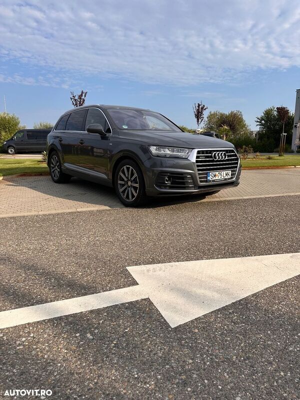 Gri Utilizat 2015 Audi Q7 SUV | 25.500 EUR (Preț OK) - Imagine 1/4