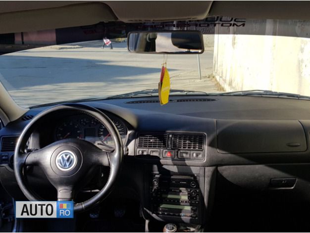 Second-hand VW Golf IV 200 CP (147 kW) 2002 Gri