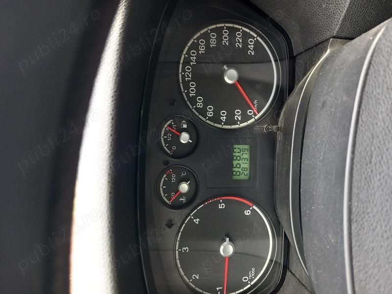 Second-hand Ford Focus RS 80 CP (58 kW) 2006 Gri Berlinǎ