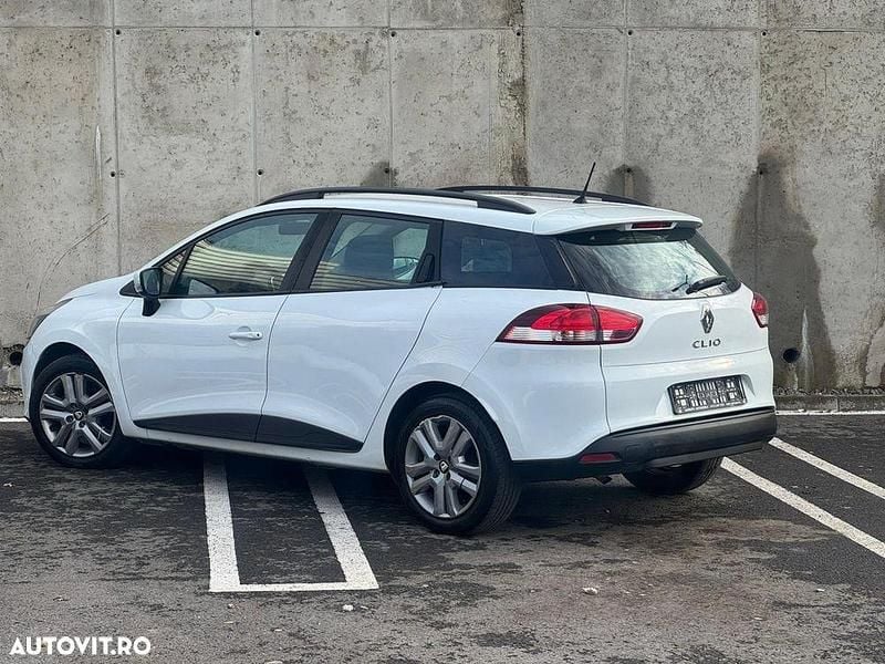 Second-hand Renault Clio GrandTour Life 75 CP (55 kW) 2018 Culoarealb Break