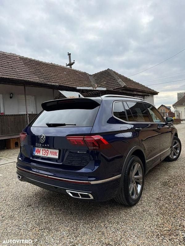 Second-hand VW Tiguan R-line 200 CP (147 kW) 2022 Culoarealbastru SUV