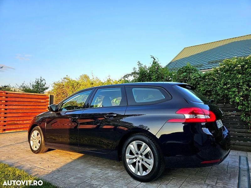 Second-hand Peugeot 308 Active 99 CP (72 kW) 2017 Culoarealbastru Break