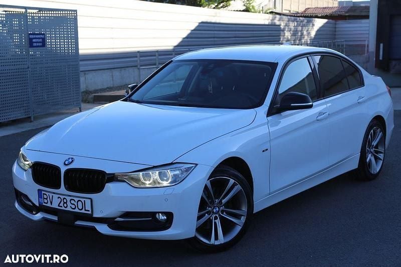 Alb Utilizat 2015 BMW 320 Sport Line Berlinǎ | 11.590 EUR (Super Preț) - Imagine 1/4