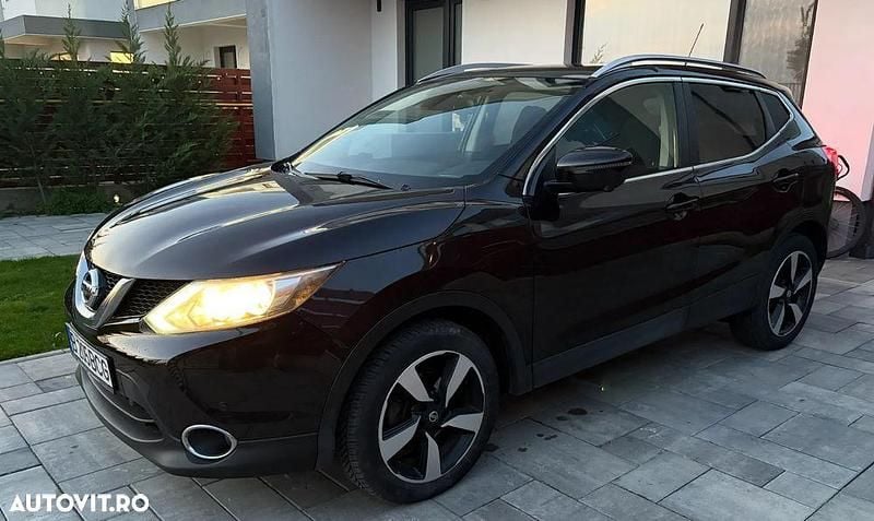 Culoarealte culori Utilizat 2017 Nissan Qashqai N-Connecta SUV | 12.999 EUR (Preț OK) - Imagine 1/4