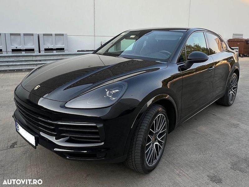 Culoarenegru Utilizat 2020 Porsche Cayenne SUV | 58.500 EUR (Preț bun) - Imagine 1/4