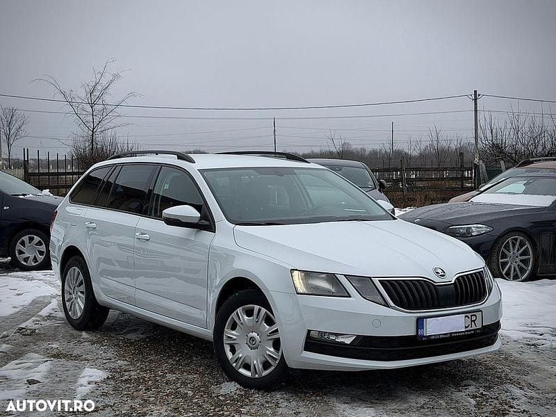 Culoarealb Second-hand 2019 Skoda Octavia Ambition Break | 6.999 EUR (Super Preț) - Imagine 1/4