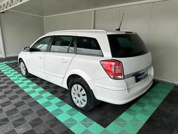 Second-hand Opel Astra 150 CP (110 kW) 2009 Alb Break