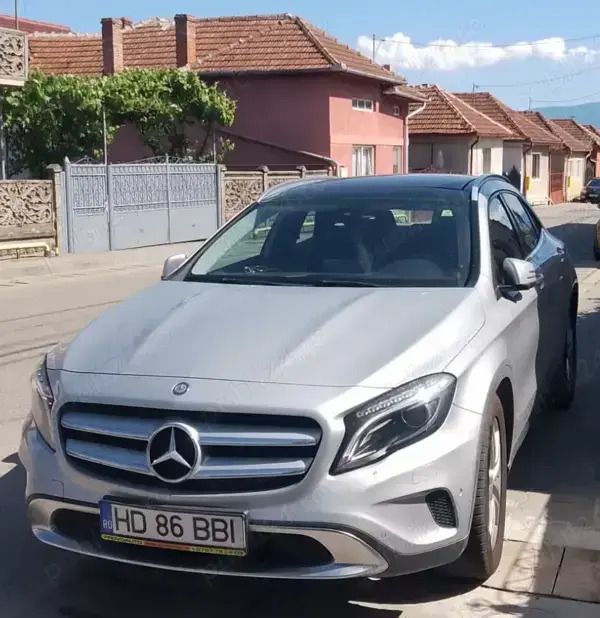 Utilizat 2016 Mercedes GLA200 SUV | 16.000 EUR (Scump) - Imagine 1/4