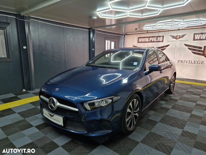 Albastru Utilizat 2021 Mercedes A180 Berlinǎ | 21.490 EUR (Preț OK) - Imagine 1/4