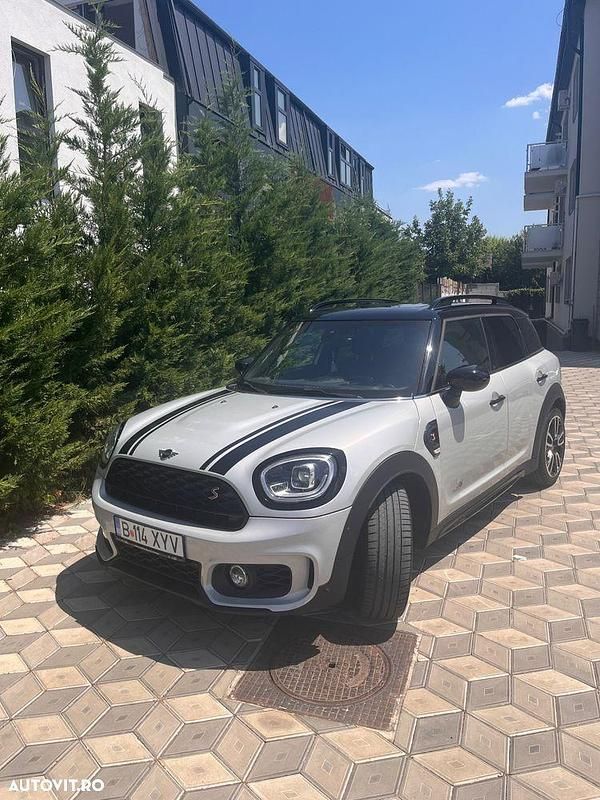 Culoareargint Utilizat 2020 Mini Cooper S Countryman SUV | 27.000 EUR (Preț OK) - Imagine 1/4