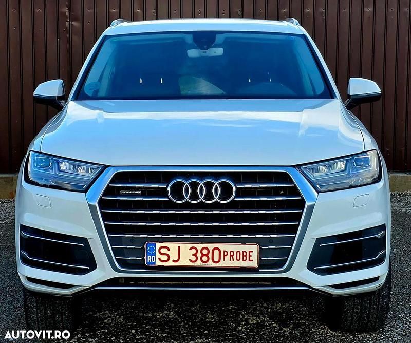 Second-hand Audi Q7 S-Line 272 CP (200 kW) 2016 Culoarealb SUV