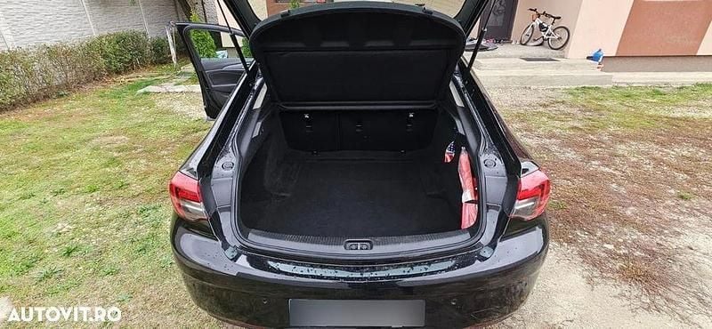 Second-hand Opel Insignia Innovation 165 CP (121 kW) 2019 Culoarenegru Berlinǎ