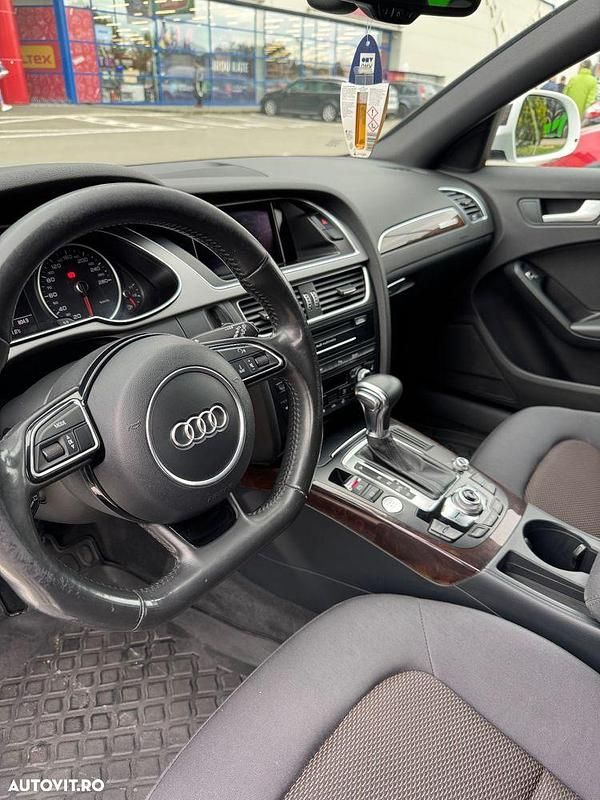 Culoarealb Utilizat 2013 Audi A4 Allroad Sport Break | 10.500 EUR (Scump) - Imagine 1/4
