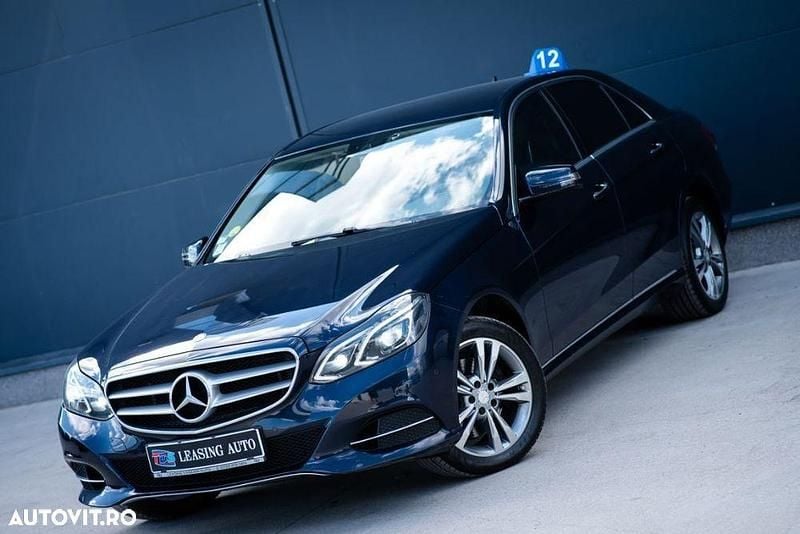 Culoarealbastru Utilizat 2015 Mercedes E300 Berlinǎ | 15.490 EUR - Imagine 1/4