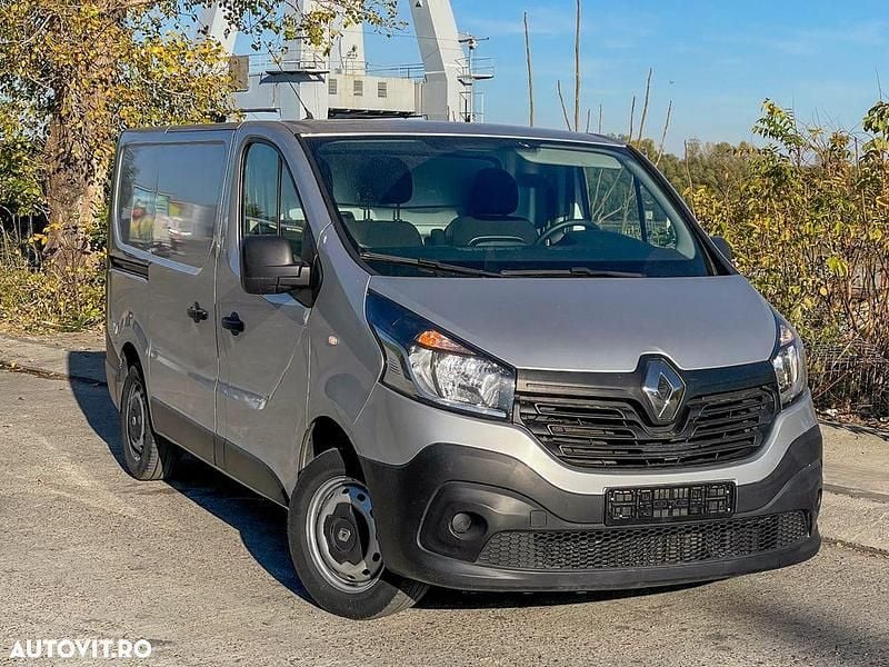 Culoareargint Utilizat 2019 Renault Trafic Expression Van | 10.300 EUR - Imagine 1/4