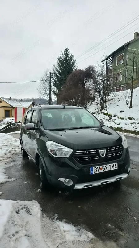 Second-hand 2021 Dacia Lodgy Stepway Monovolum | 8.500 EUR (Preț bun) - Imagine 1/4