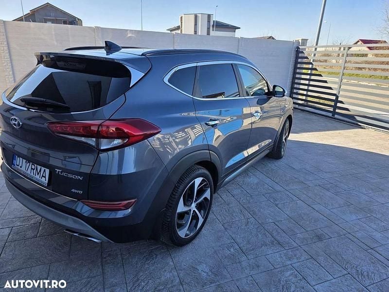 Second-hand Hyundai Tucson 136 CP (100 kW) 2017 Culoarealte culori SUV