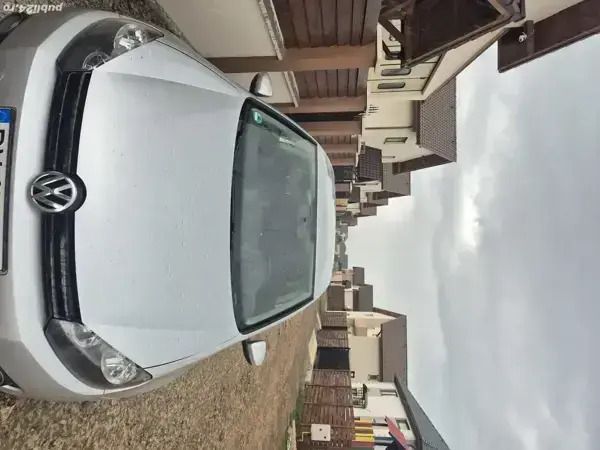 Utilizat 2009 VW Golf VI Berlinǎ | 5.200 EUR (Puțin scump) - Imagine 1/4