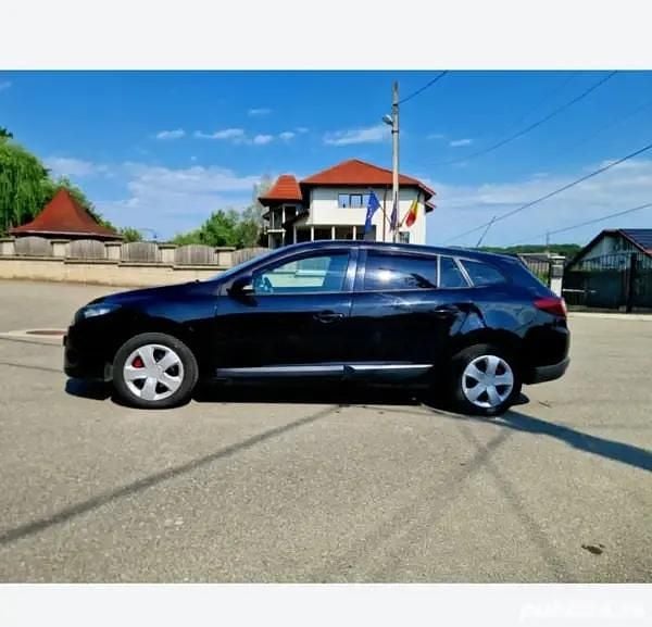 Second-hand Renault Mégane III 100 CP (73 kW) 2011 Hatchback