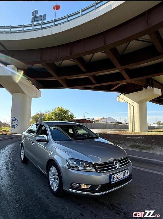 Gri Utilizat 2014 VW Passat Highline Berlinǎ | 10.000 EUR (Preț OK) - Imagine 1/4