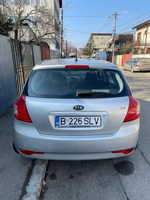 Second-hand Kia Ceed 116 CP (85 kW) 2009 Gri Hatchback