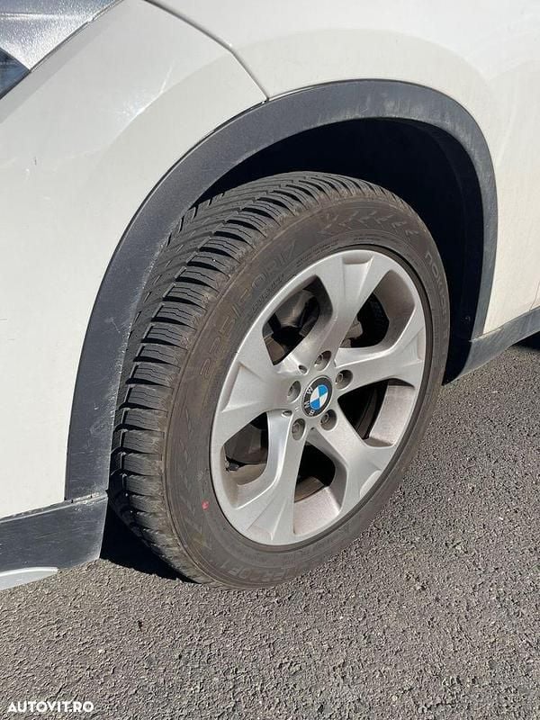 Culoarealb Utilizat 2015 BMW X1 SUV | 14.000 EUR (Preț OK) - Imagine 1/4