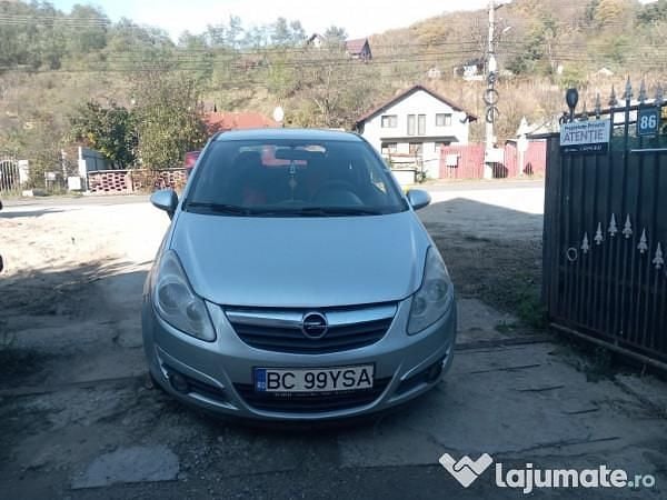 Gri Utilizat 2010 Opel Corsa Berlinǎ | 3.000 EUR (Preț OK) - Imagine 1/4