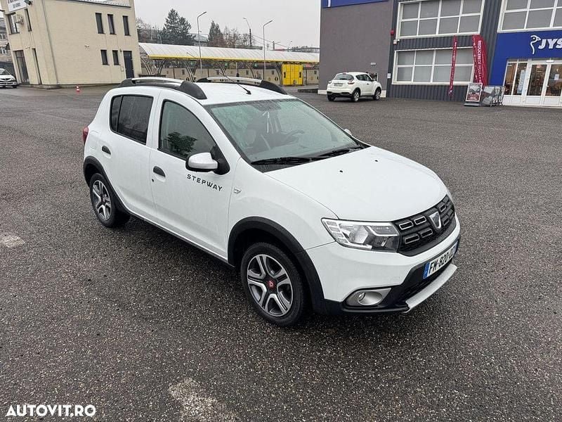 Culoarealb Utilizat 2020 Dacia Sandero Prestige | 7.300 EUR (Super Preț) - Imagine 1/4