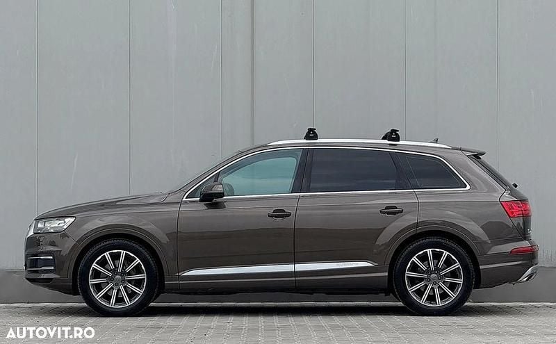 Second-hand Audi Q7 Comfort 272 CP (200 kW) 2015 Culoaremaro SUV