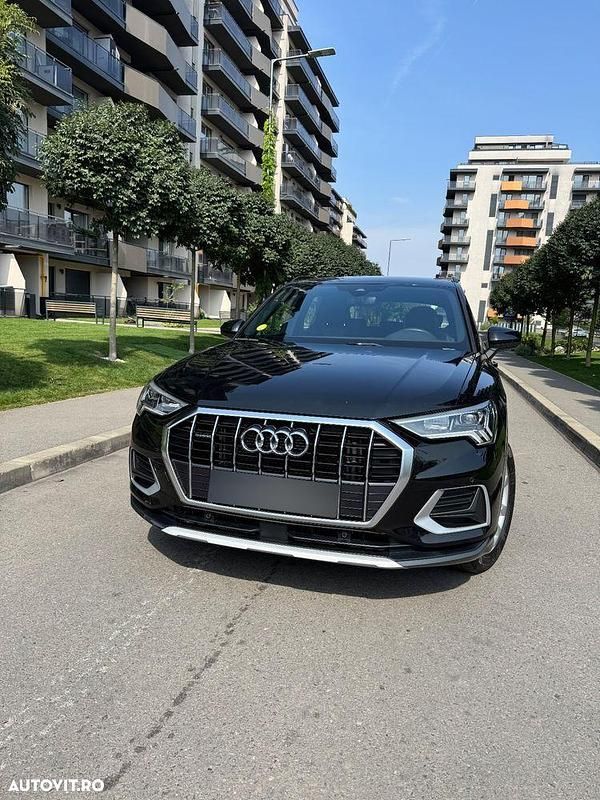 Culoarenegru Utilizat 2022 Audi Q3 Advanced SUV | 30.650 EUR (Scump) - Imagine 1/4