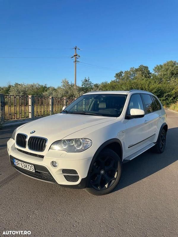 Alb Utilizat 2011 BMW X5 SUV | 12.399 EUR (Preț OK) - Imagine 1/4