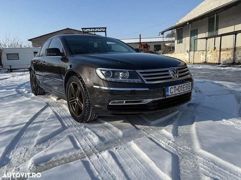 Second-hand VW Phaeton 240 CP (176 kW) 2011 Culoarenegru Berlinǎ