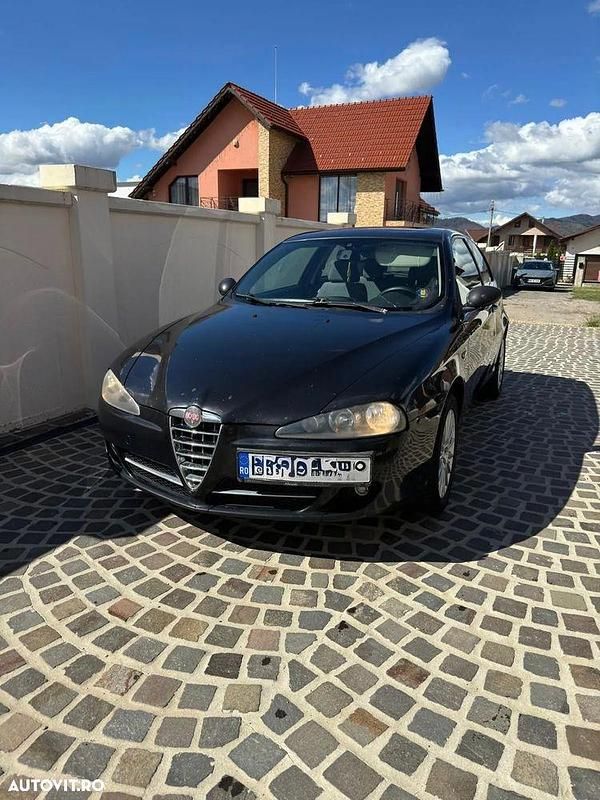 Culoarenegru Utilizat 2007 Alfa Romeo 147 Hatchback | 1.500 EUR - Imagine 1/4