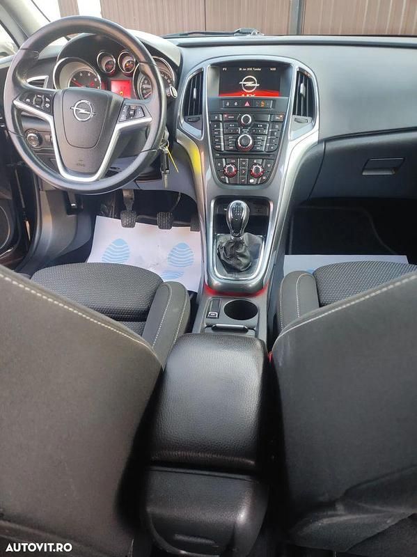 Second-hand Opel Astra Selection 136 CP (100 kW) 2014 Culoarealte culori Break