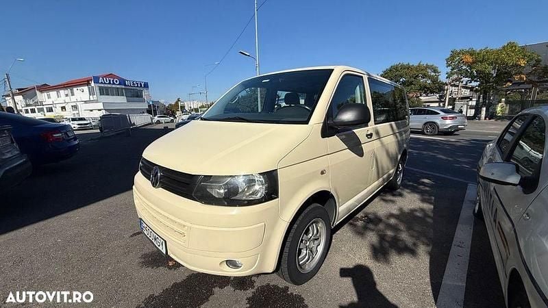 Culoarebej Utilizat 2010 VW Caravelle Monovolum | 10.250 EUR (Preț OK) - Imagine 1/4