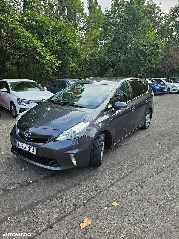 Culoaregri Utilizat 2012 Toyota Prius Plus Hatchback | 9.300 EUR (Preț OK) - Imagine 1/4