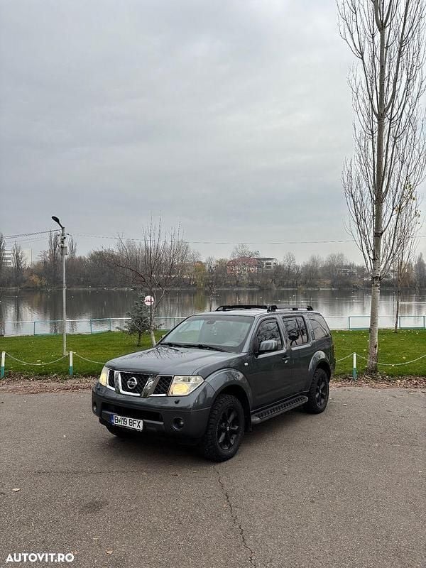 Culoaregri Utilizat 2007 Nissan Pathfinder Comfort SUV | 6.700 EUR (Scump) - Imagine 1/4
