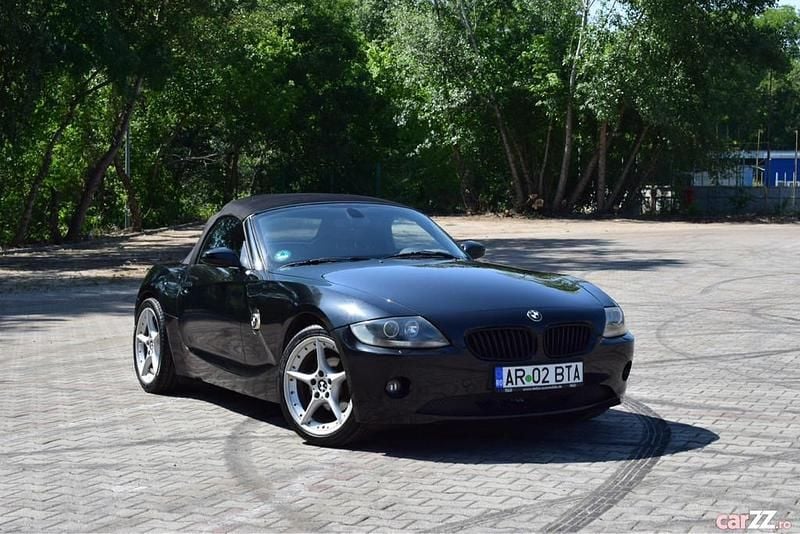 Negru Utilizat 2006 BMW Z4 Sport Line Cabrio | 7.300 EUR - Imagine 1/4