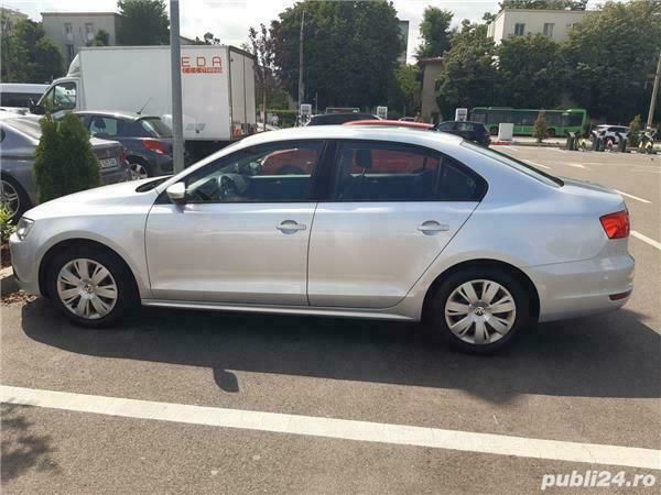 Gri Utilizat 2011 VW Jetta Berlinǎ | 5.950 EUR (Puțin scump) - Imagine 1/4