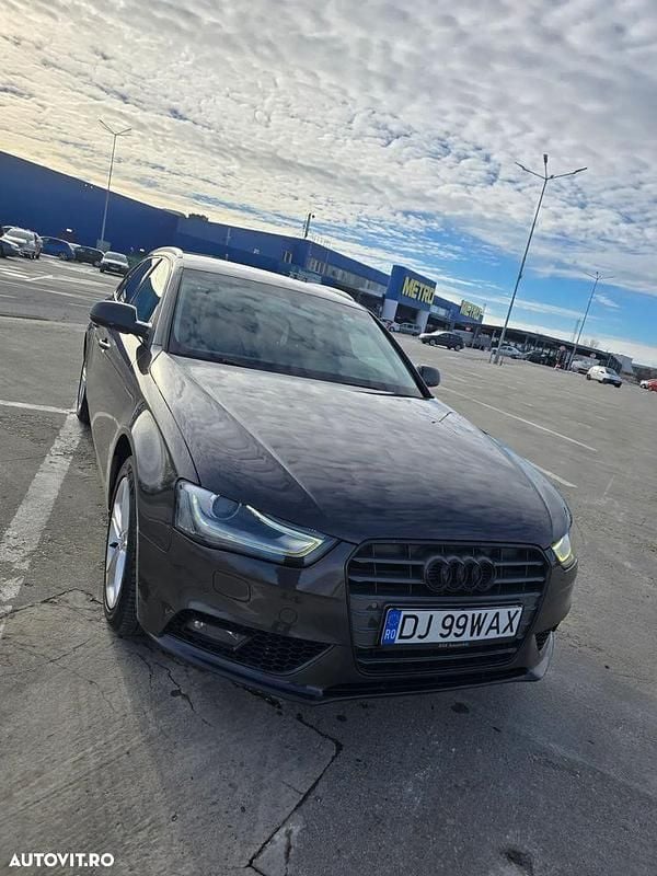 Culoarenegru Utilizat 2014 Audi A4 Sport Break | 8.790 EUR (Preț OK) - Imagine 1/4